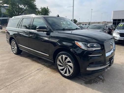 2023 Lincoln Navigator Reserve