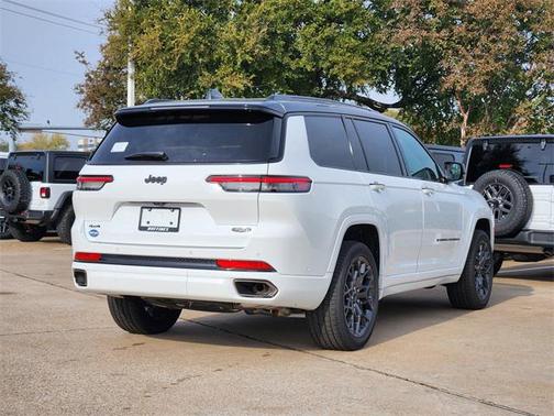 2025 Jeep Grand Cherokee L Summit