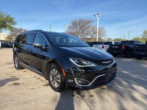 2020 Chrysler Pacifica Hybrid Limited