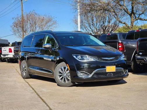 2020 Chrysler Pacifica Hybrid Limited