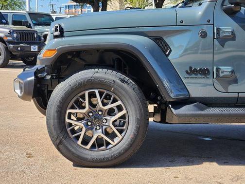 anvil clearcoat 2026 Jeep Wrangler 4-Door Sahara 4x4