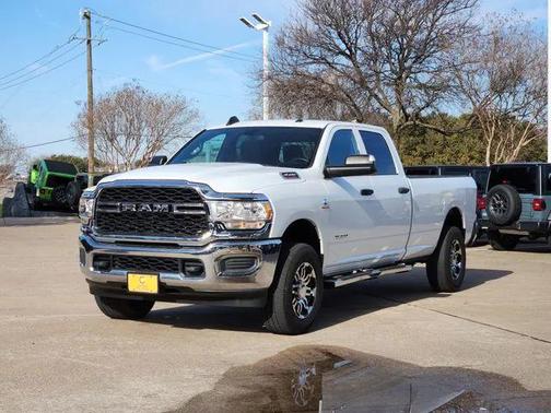 2021 RAM 3500 Tradesman Crew Cab 4x4 8' Box