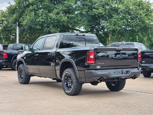 Diamond Black Crystal Pearlcoat 2026 RAM 1500 Rebel