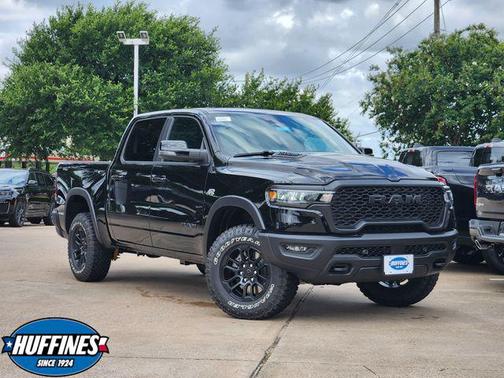 Diamond Black Crystal Pearlcoat 2026 RAM 1500 Rebel