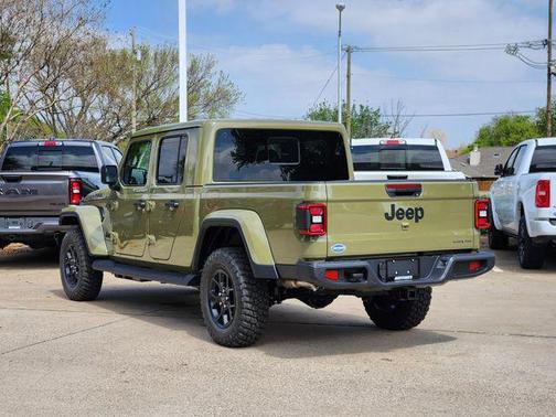 41 2026 Jeep Gladiator Texas Trail 4x4