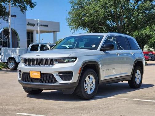 2023 Jeep Grand Cherokee Laredo
