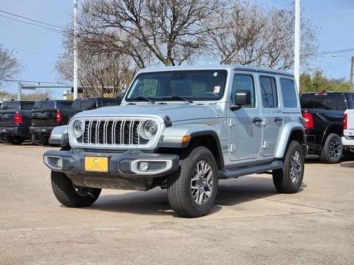 2024 Jeep Wrangler 4-Door Sahara 4x4