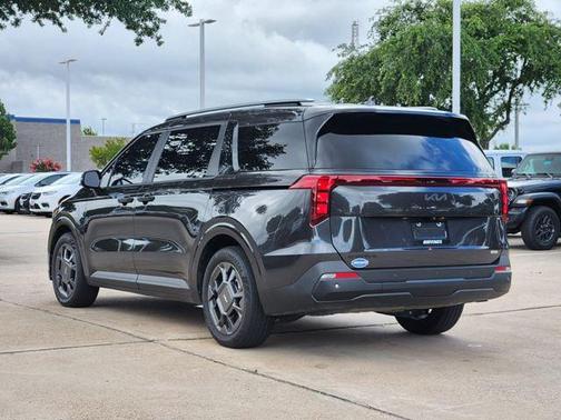 Panthera Metal 2026 Kia Carnival Hybrid EX