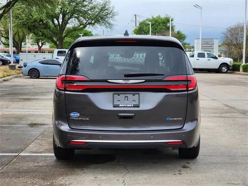2023 Chrysler Pacifica Hybrid Limited