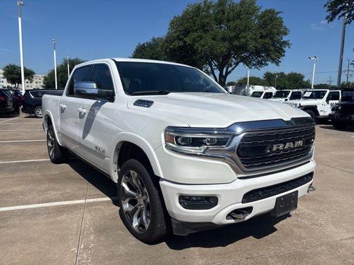 Ivory White Tri-Coat Pearlcoat 2023 RAM 1500 Limited