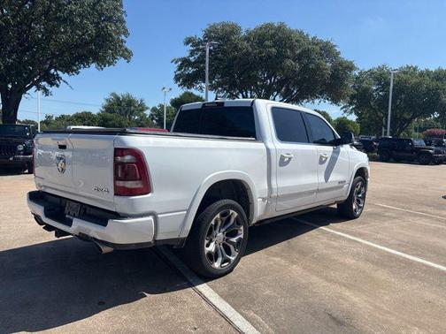 Ivory White Tri-Coat Pearlcoat 2023 RAM 1500 Limited