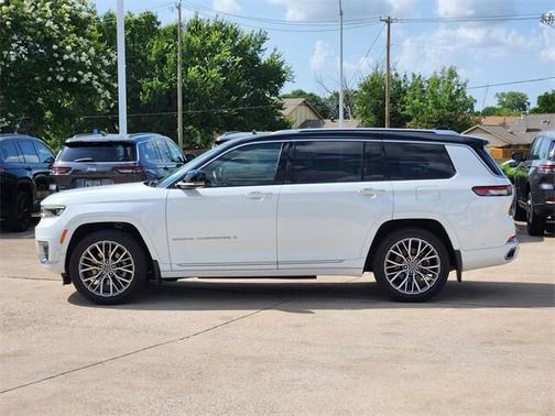 2022 Jeep Grand Cherokee L Summit Reserve
