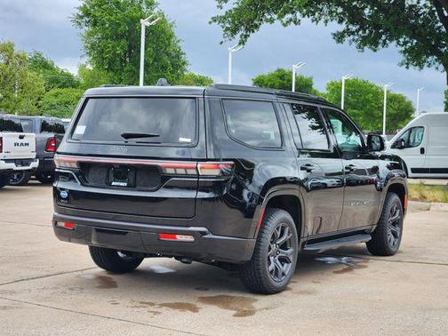 High Gloss Black 2026 Jeep Grand Wagoneer Upland 4x4