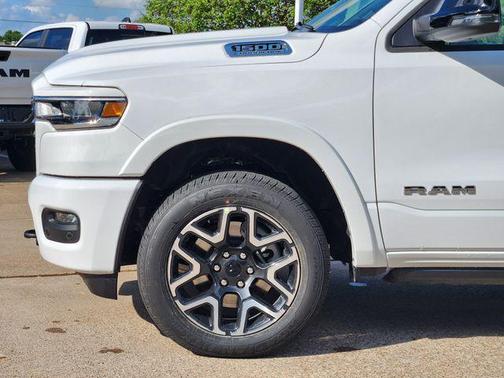 Bright White Clearcoat 2026 RAM 1500 Laramie