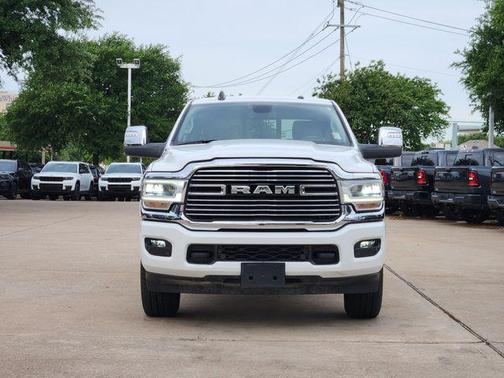 Bright White Clearcoat 2024 RAM 2500 Laramie Crew Cab 4x4 6'4' Box