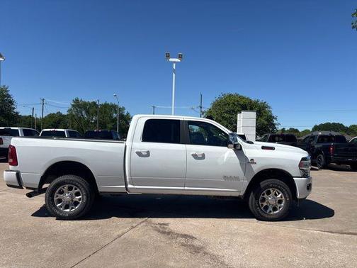 2024 RAM 2500 Laramie Crew Cab 4x4 6'4' Box