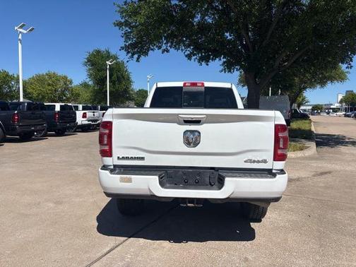 2024 RAM 2500 Laramie Crew Cab 4x4 6'4' Box