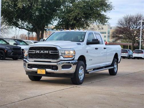 2019 RAM 2500 Tradesman Crew Cab 4x4 8' Box