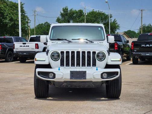 Bright White Clearcoat 2021 Jeep Wrangler Unlimited 4xe Sahara High Altitude