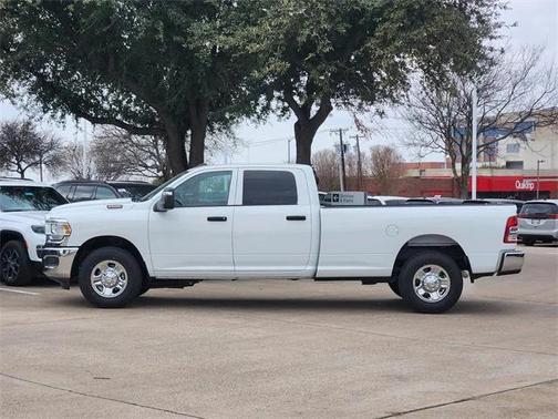 2024 RAM 2500 Tradesman Crew Cab 4x2 8' Box