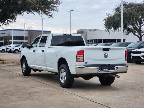 2024 RAM 2500 Tradesman Crew Cab 4x2 8' Box