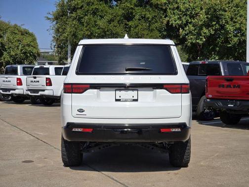 Bright White Clearcoat 2023 Jeep Wagoneer Series I 4x4