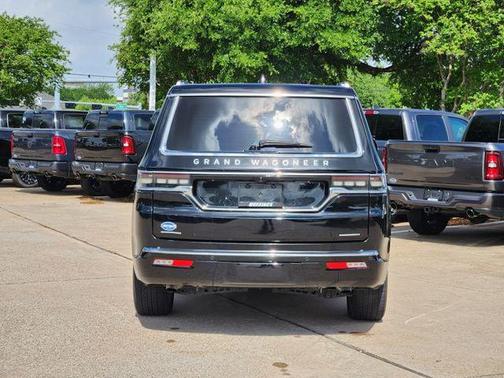 2023 Jeep Grand Wagoneer Series II 4x4
