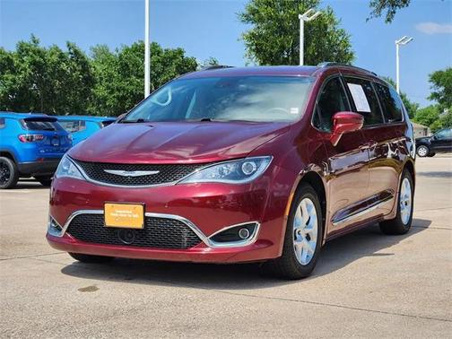 2018 Chrysler Pacifica Touring-L Plus