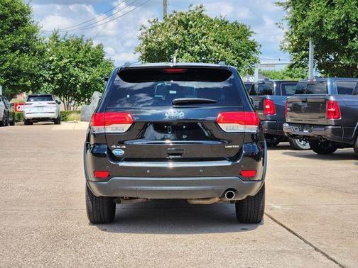 Diamond Black Crystal Pearlcoat 2018 Jeep Grand Cherokee Limited