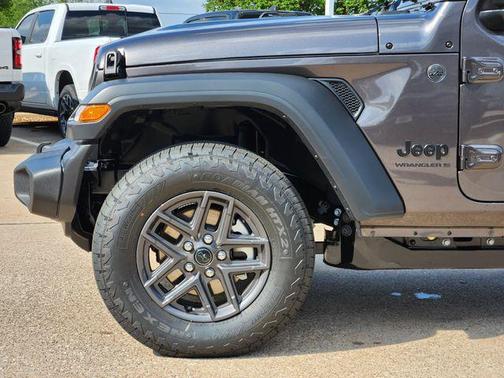 Granite Crystal Metallic Clearcoat 2026 Jeep Wrangler Sport S