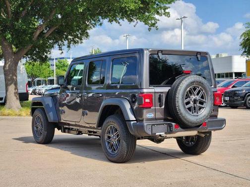 Granite Crystal Metallic Clearcoat 2026 Jeep Wrangler Sport S