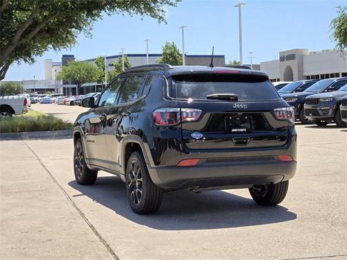 2025 Jeep Compass Latitude