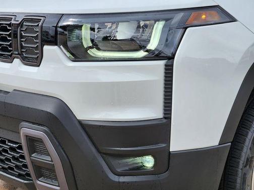 Bright White Clearcoat 2026 Jeep Cherokee Laredo 4x4