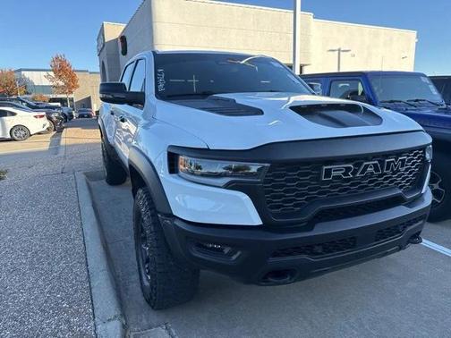 2025 RAM 1500 RHO Crew Cab 4x4 5'7' Box