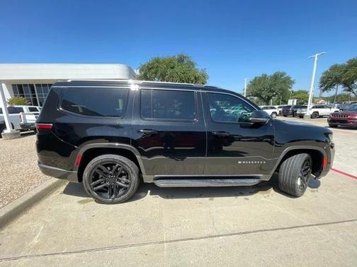 2022 Jeep Wagoneer Series II 4x2