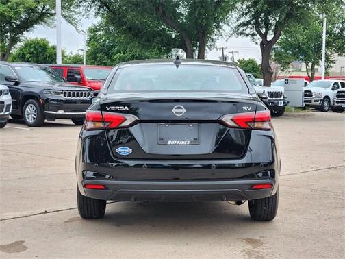 2023 Nissan Versa 1.6 SV