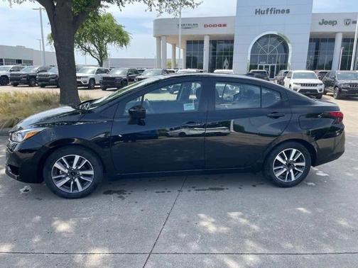 2023 Nissan Versa 1.6 SV