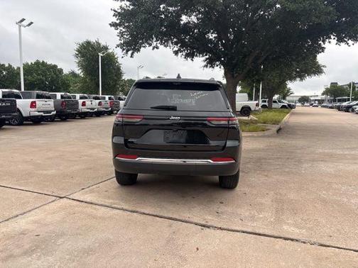 Diamond Black Crystal Pearlcoat 2022 Jeep Grand Cherokee 4xe Base