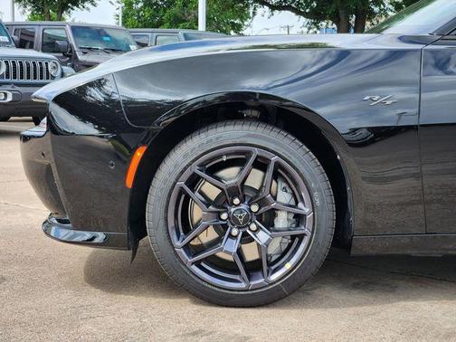 Diamond Black Crystal Pearlcoat 2026 Dodge Charger R/T