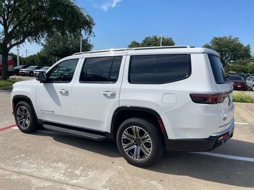 2024 Jeep Wagoneer Series II 4x2