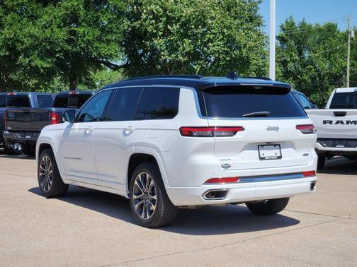 Bright White Clearcoat 2024 Jeep Grand Cherokee L Overland