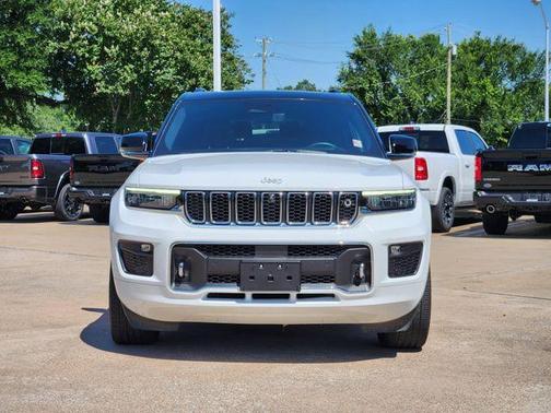 Bright White Clearcoat 2024 Jeep Grand Cherokee L Overland