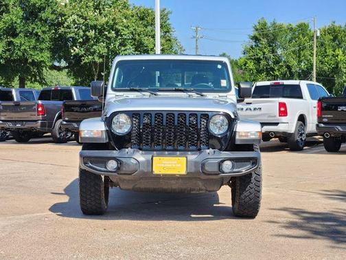 Silver Zynith Clearcoat 2022 Jeep Gladiator Sport