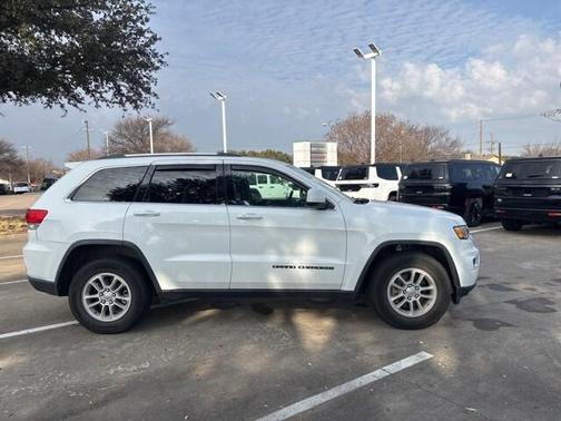 2019 Jeep Grand Cherokee Laredo