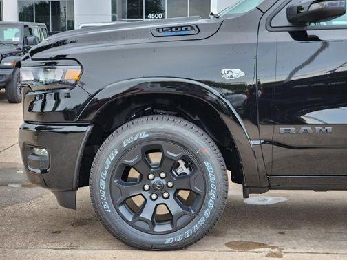 Diamond Black Crystal Pearlcoat 2026 RAM 1500 Lone Star