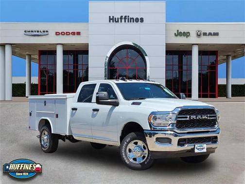 2023 RAM 3500 Tradesman Crew Cab 4x4 8' Box