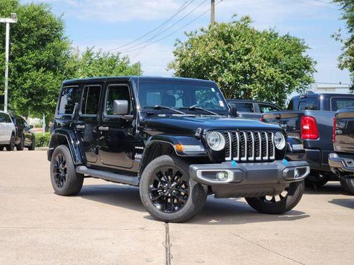 Black Clearcoat 2022 Jeep Wrangler Unlimited 4xe Sahara