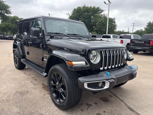 Black Clearcoat 2022 Jeep Wrangler Unlimited 4xe Sahara