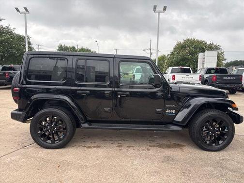 Black Clearcoat 2022 Jeep Wrangler Unlimited 4xe Sahara