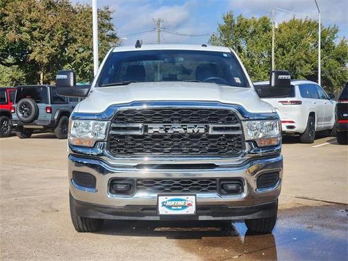 2024 RAM 2500 Tradesman Crew Cab 4x2 8' Box